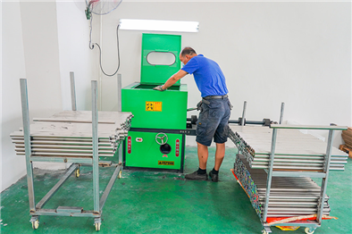 生產(chǎn)車(chē)間